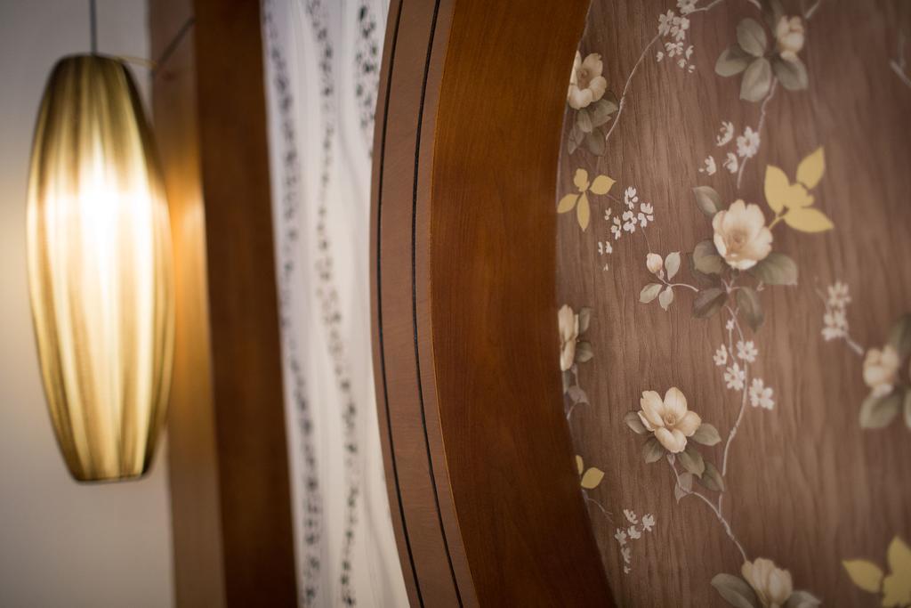 Hanoi Symphony Hotel Buitenkant foto