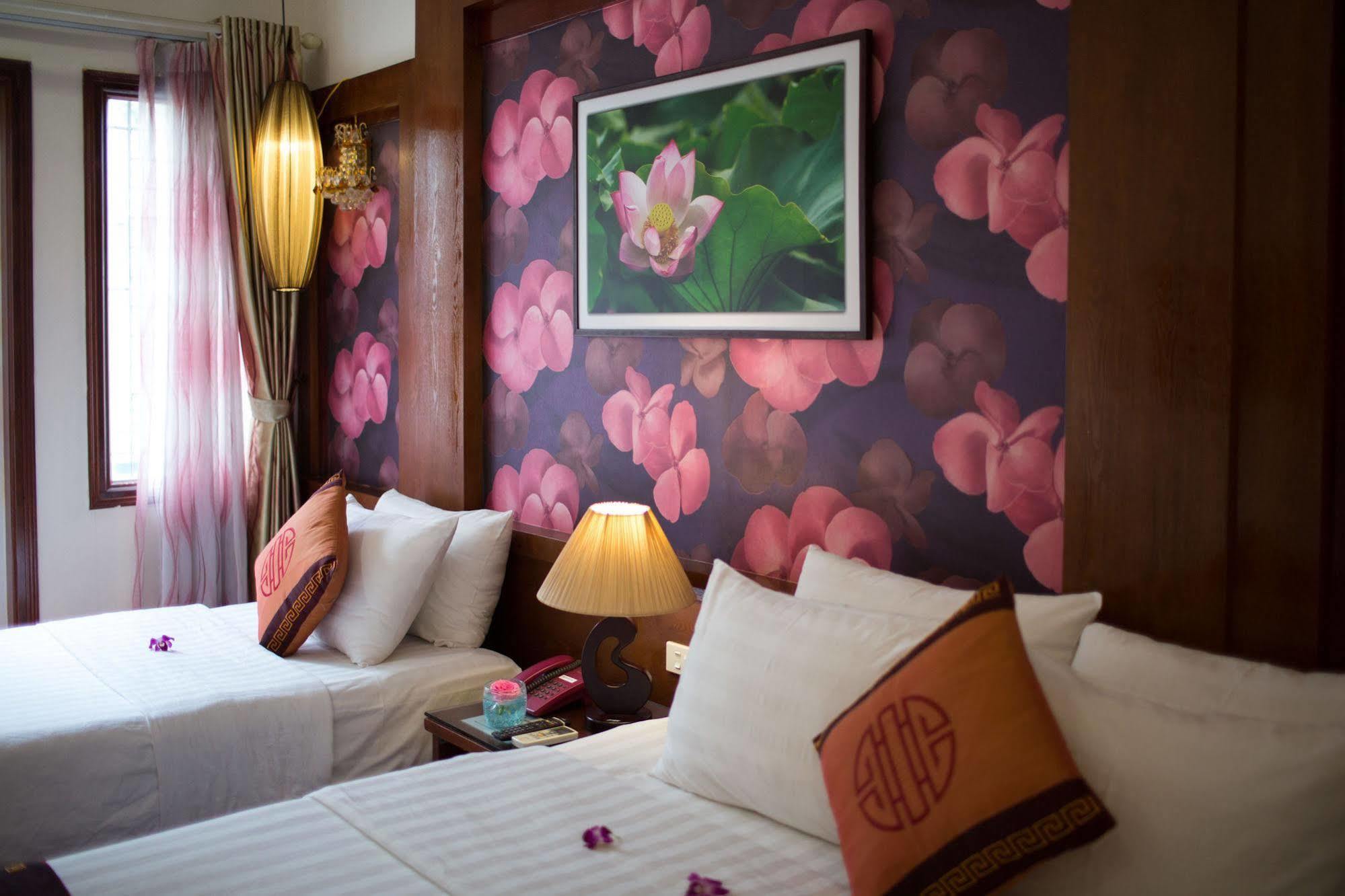 Hanoi Symphony Hotel Buitenkant foto